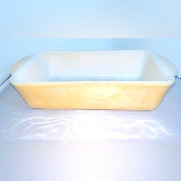 VINTAGE Fire King Peach Swirl Irrgdescant Loaf Pan - Picture 1 of 6